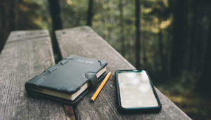 Waterproof Hiking Notebook vs Phone Notes for Trail Journaling hiking notebook vs phone notes