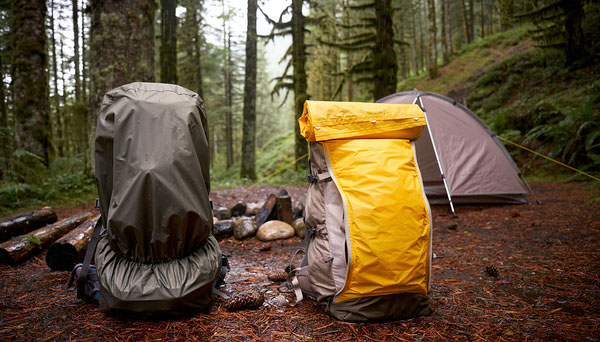 pack cover vs liner in an outdoor setting